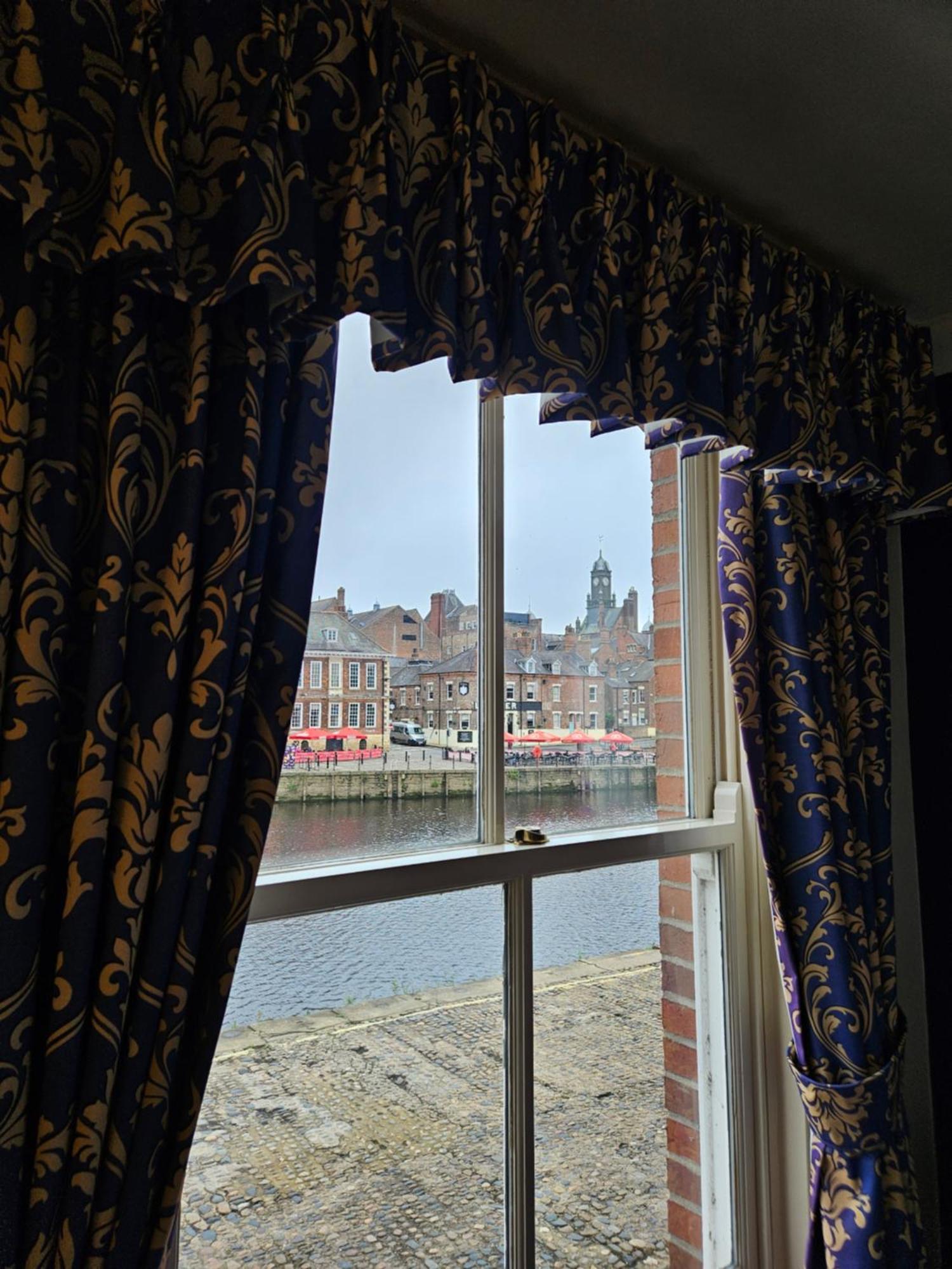 The Queens Hotel Йорк Экстерьер фото
