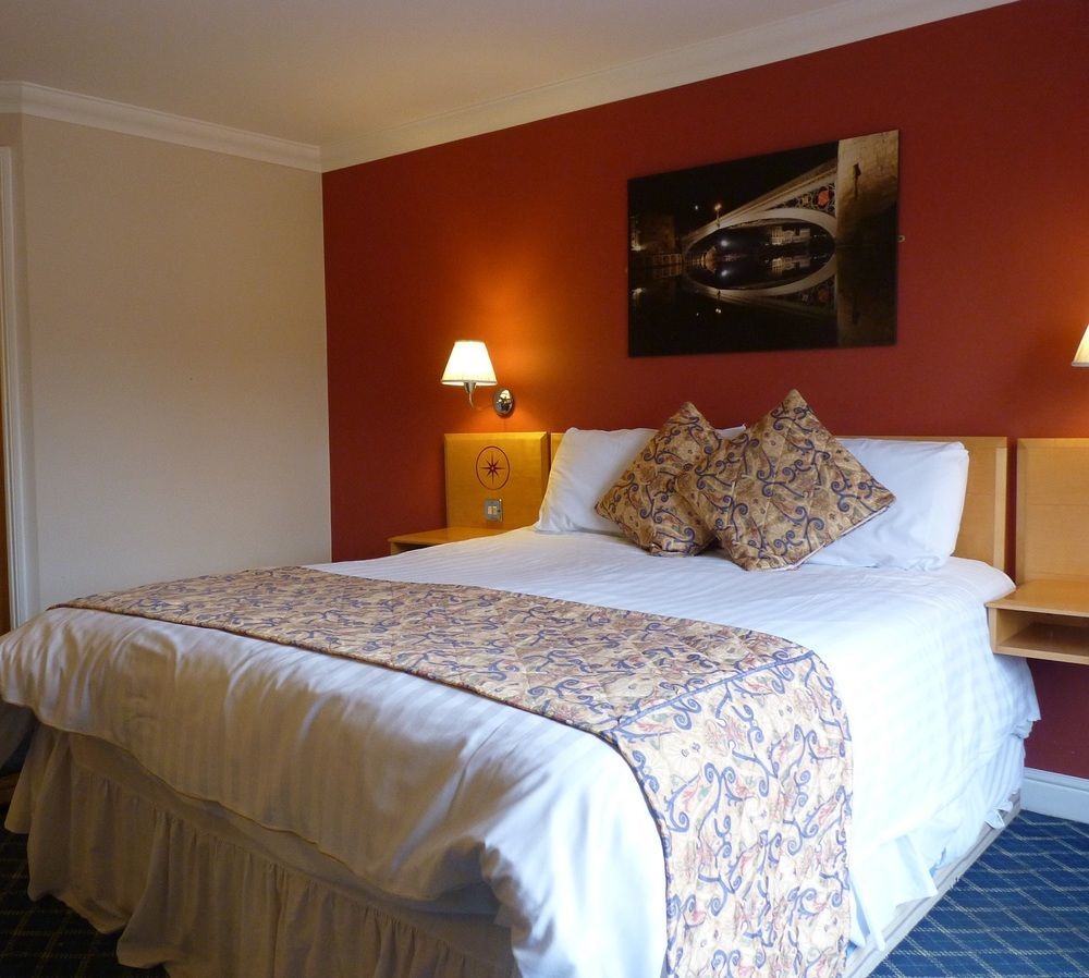 The Queens Hotel Йорк Экстерьер фото