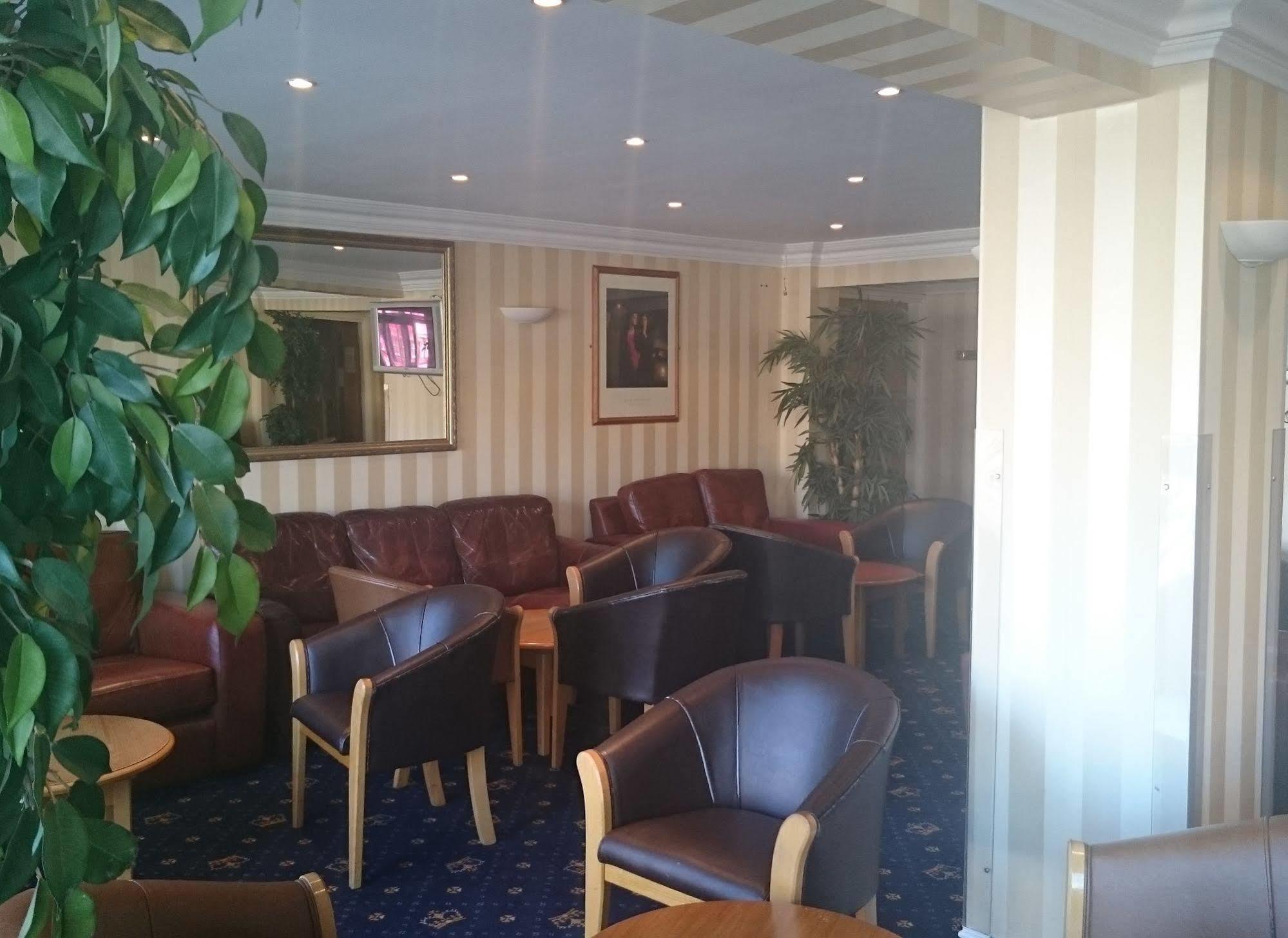 The Queens Hotel Йорк Экстерьер фото